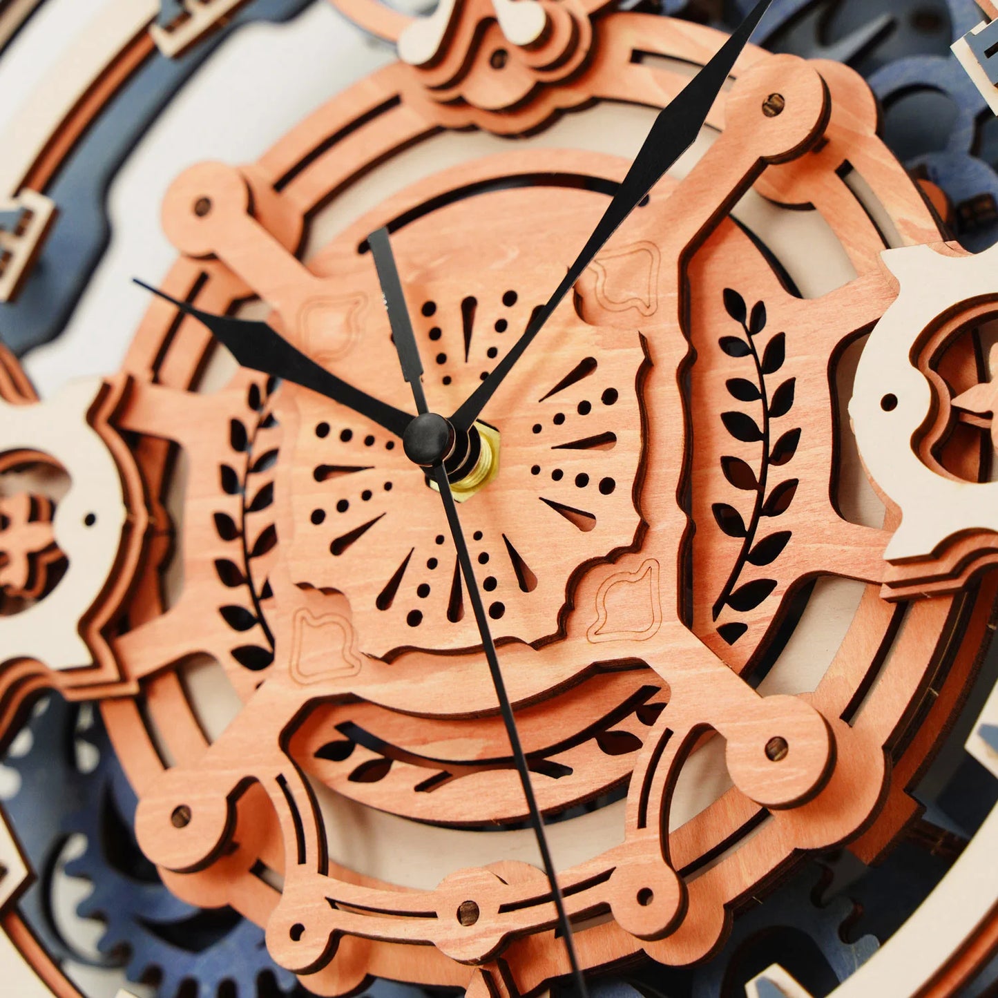 Horloge murale mécanique en bois à assembler