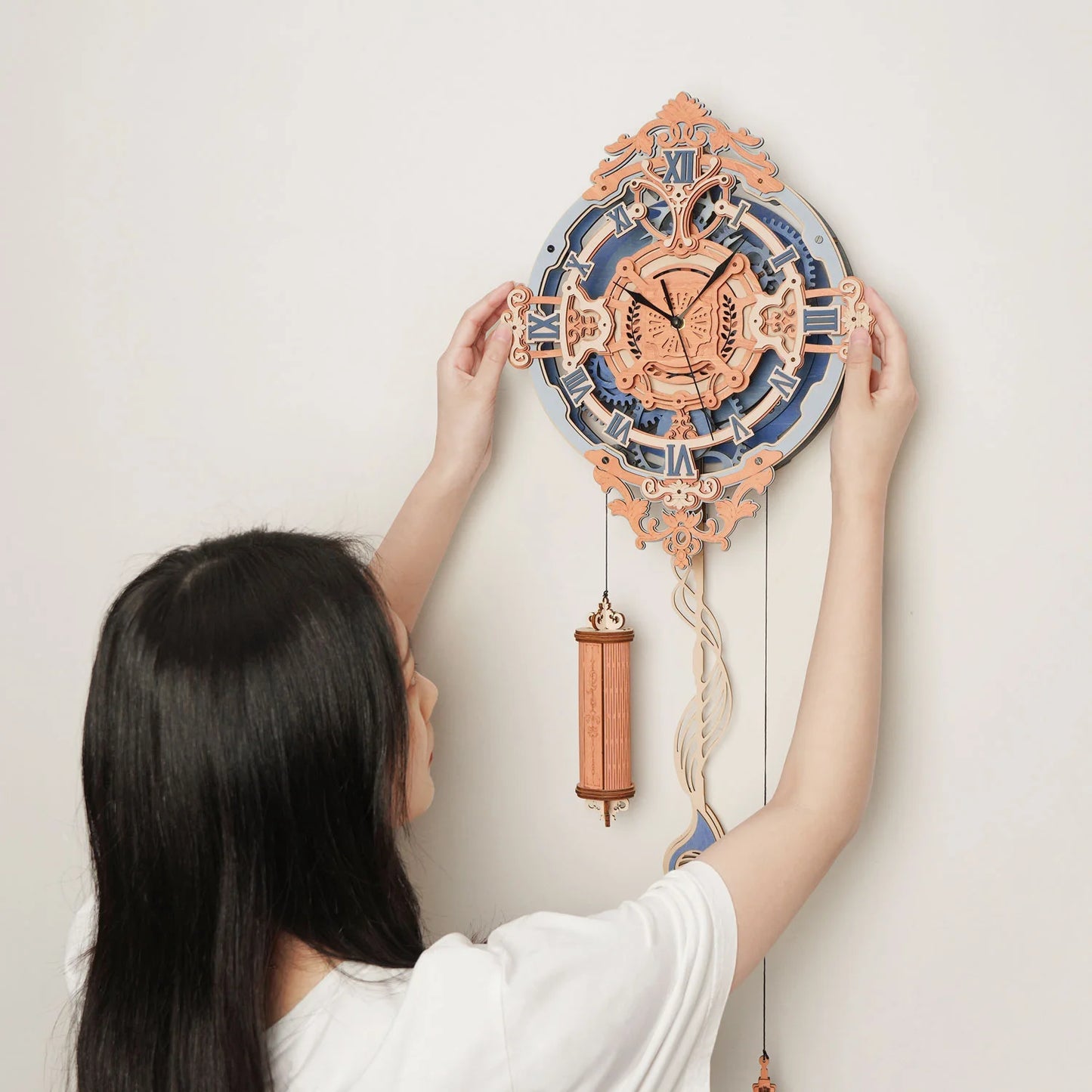 Horloge murale mécanique en bois à assembler