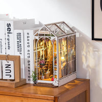 Book Nook Holiday Garden House – Diorama miniature LED TGB06